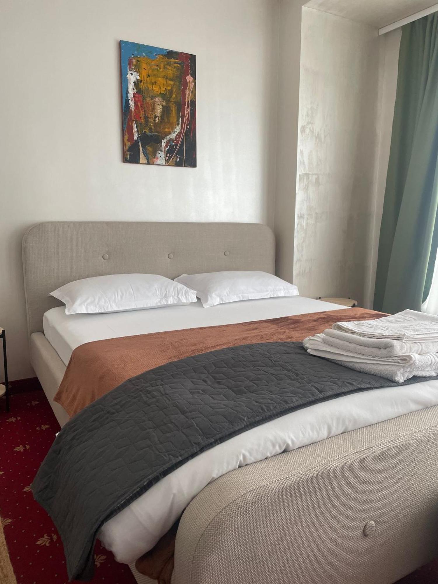 White Boutique Hotel- Eforie Nord Exteriör bild